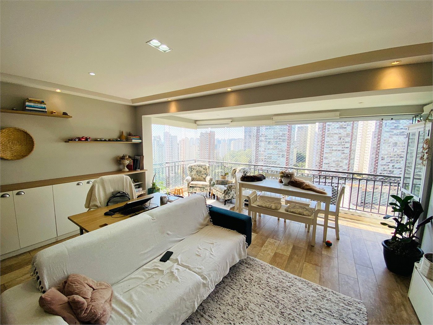 Apartamento à venda com 2 quartos, sendo 1 suíte,  em Jardim Caboré, São Paulo, SP