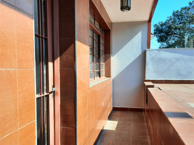 Sobrado à venda com 3 quartos, sendo 1 suíte,  em Vila Gustavo, São Paulo, SP