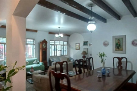 Sobrado à venda com 3 quartos, sendo 1 suíte, em Jardim Novo Mundo, São Paulo, SP