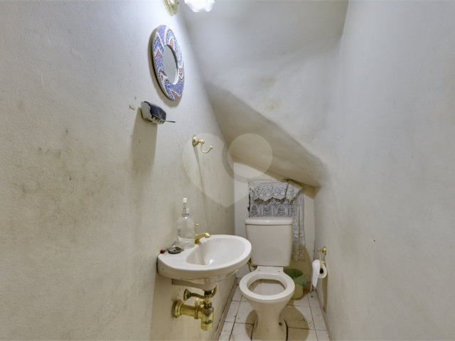 Casa à venda com 4 quartos, sendo 2 suítes,  em Santo Amaro, São Paulo, SP