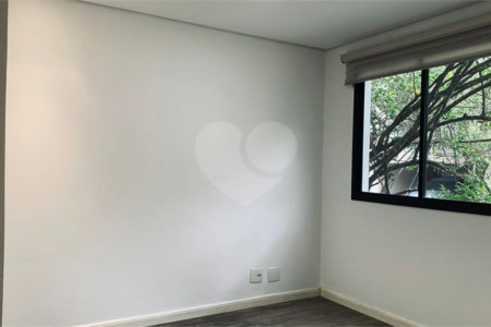 Casa à venda com 3 suítes no condomínio Vilas 2, São Paulo - SP