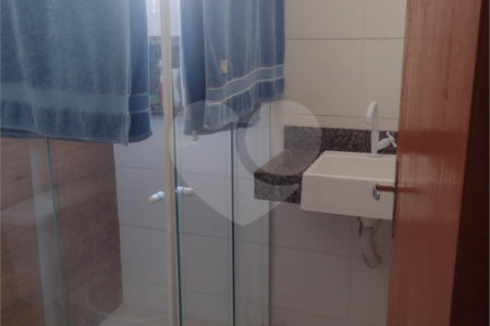 Casa à venda com 2 suítes no condomínio Residencial Camila., Rio de Janeiro - RJ