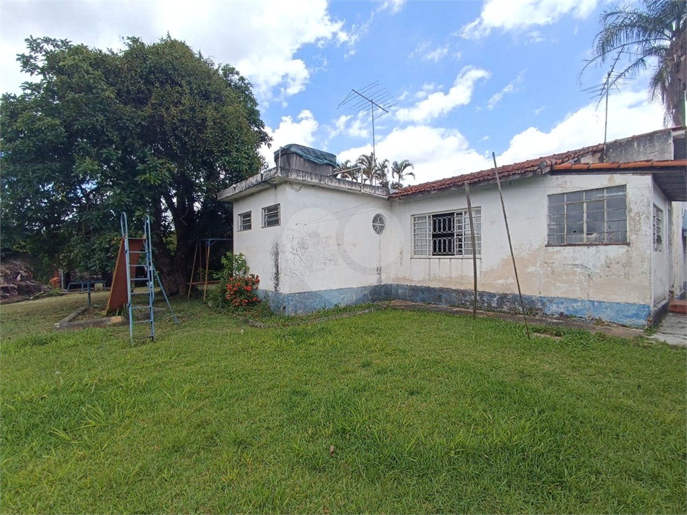 Casa à venda com 3 quartos em Vila Santa Rosália, São Roque, SP