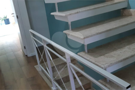 Casa à venda com 3 quartos, sendo 1 suíte, no condomínio Reserva das Flores - Casas, Guarulhos - SP