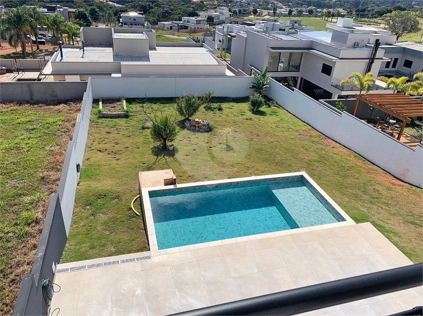 Casa à venda com 3 suítes no condomínio Terras da Alvorada, Itupeva - SP