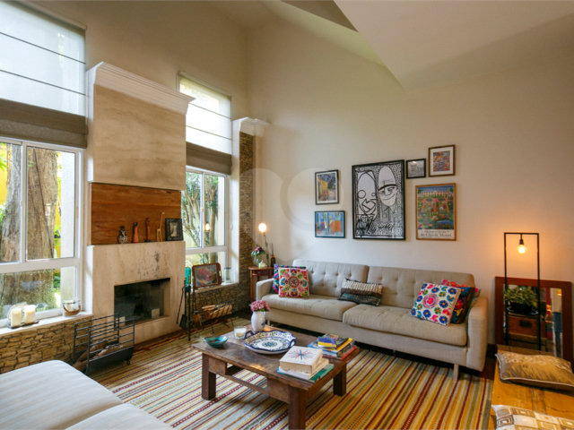 Casa à venda com 5 suítes no condomínio Villa Florida, São Paulo - SP
