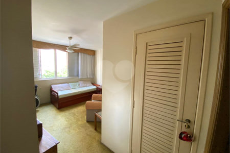 Apartamento à venda com 3 quartos, sendo 1 suíte, em Jardim Paulistano, São Paulo, SP