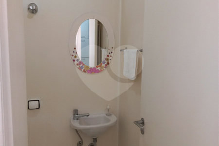 Apartamento com 88m², 3 dormitórios e 2 suítes próximo ao Parque do Ibirapuera e Metrô Ana Rosa.