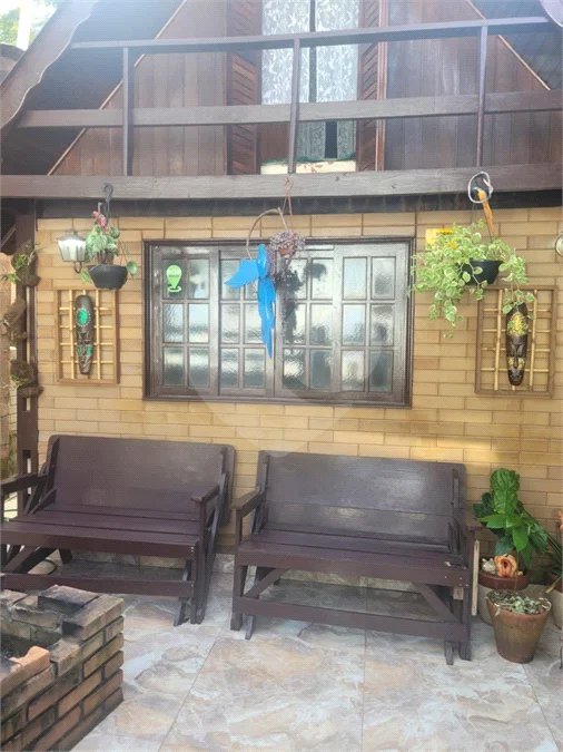 Chalé à venda em Atibaia 140m²– Condomínio fechado com lazer completo