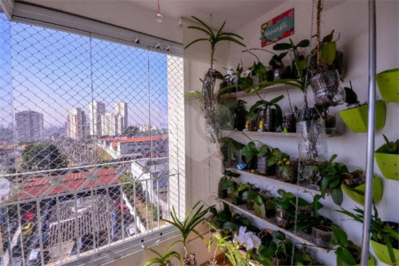 Oportunidade Apartamento mobiliado á venda na saude com 60m² com 2 dorm e 2 vaga. Aceita e estuda Permuta ( sujeito a avaliação).