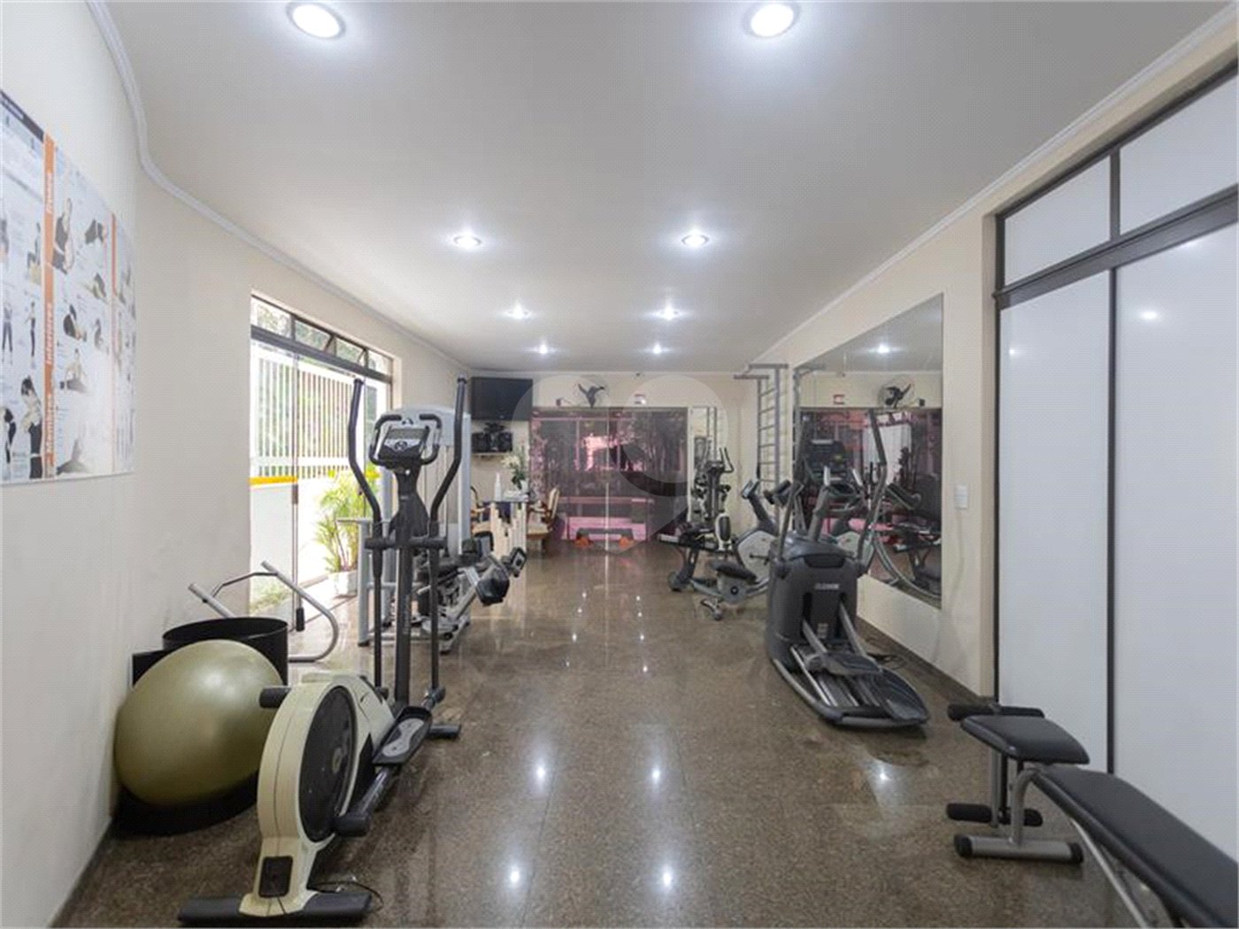 Apartamento a venda nos Jardins 262 m2, 3 suites e 3 vagas