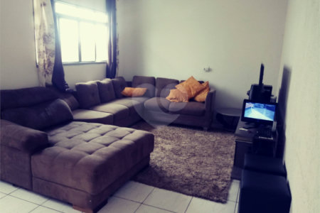 Casa à venda com 3 quartos, sendo 1 suíte, em Engordadouro, Jundiaí, SP