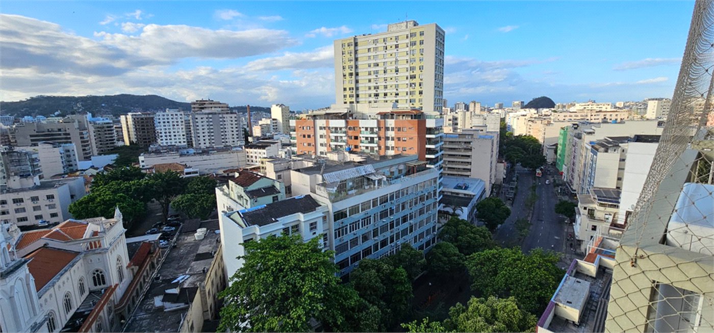 Apartamento à venda com 2 quartos, sendo 1 suíte,  em Tijuca, Rio de Janeiro, RJ