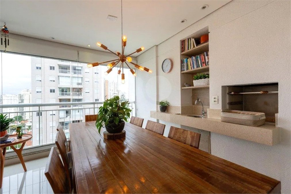 Apartamento à venda com 3 suítes em Vila Romana, São Paulo, SP