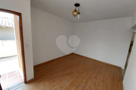 Casa à venda com 3 quartos em Vila Bossi, Louveira, SP