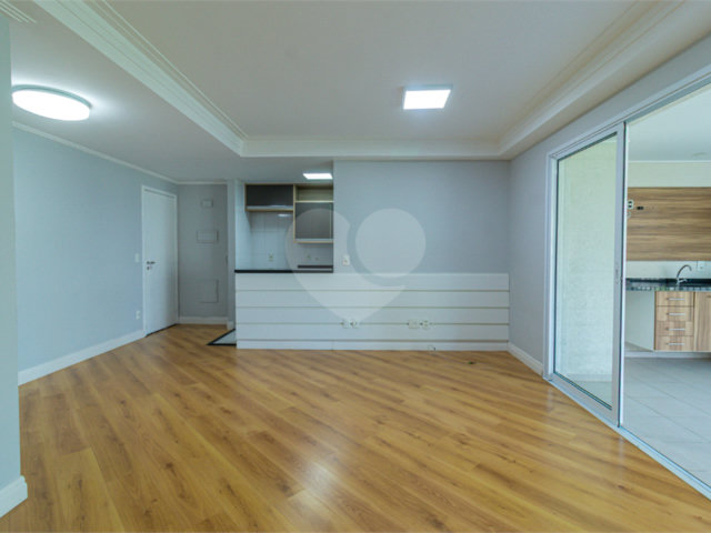 Apartamento à venda com 2 quartos, sendo 1 suíte,  em Jardim Prudência, São Paulo, SP