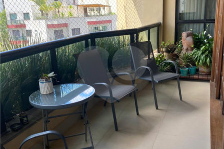 Apartamento à venda com 4 quartos, sendo 3 suítes, em Vila Morumbi, São Paulo, SP