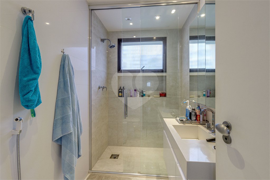 Apartamento à venda com 4 quartos, sendo 2 suítes, em Campo Belo, São Paulo, SP