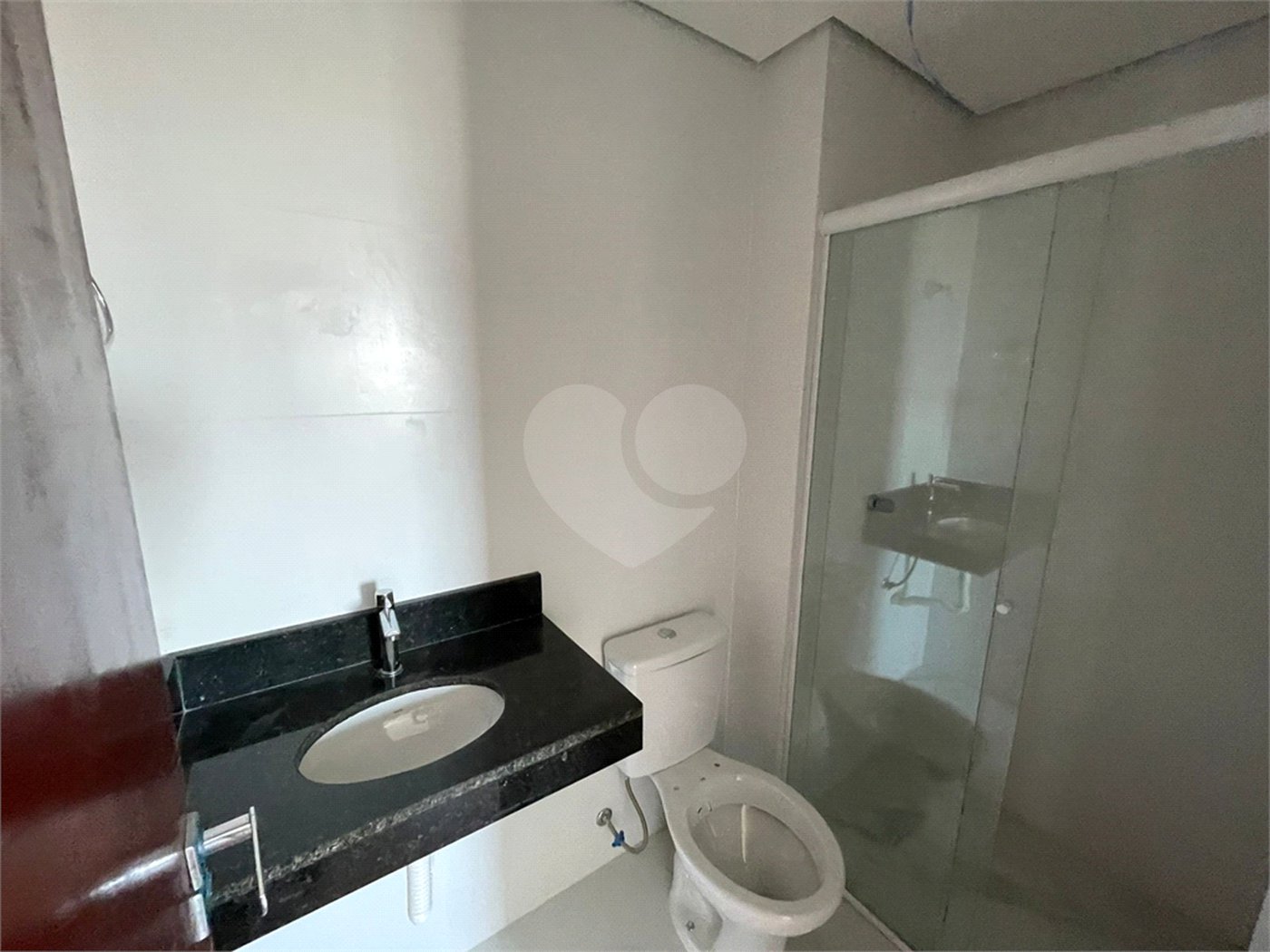 Apartamento à venda com 2 quartos, sendo 1 suíte,  em Parada Inglesa, São Paulo, SP