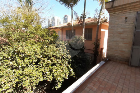 Casa à venda com 3 quartos, sendo 1 suíte, em Brooklin, São Paulo, SP