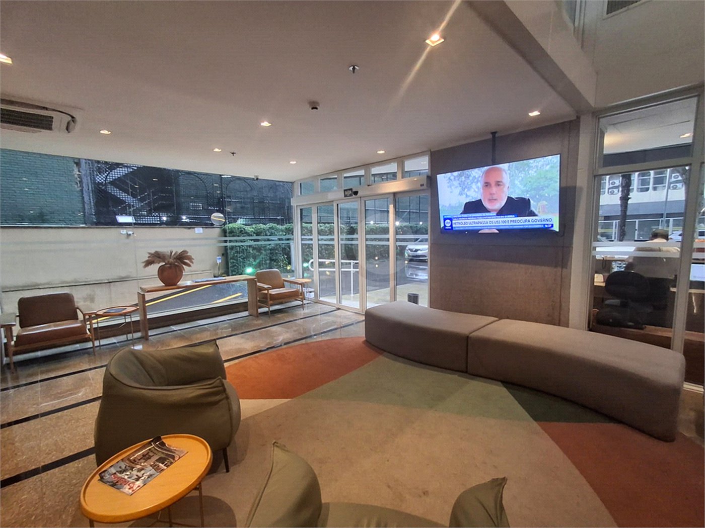 Apartamento à venda ou para alugar com 1 quarto em Cerqueira César, São Paulo, SP