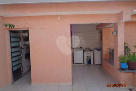 Casa Térrea à venda com 3 suítes em Ferreira, São Paulo, SP
