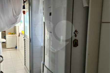 Apartamento à venda com 3 quartos, sendo 1 suíte,  em Vila Monumento, São Paulo, SP