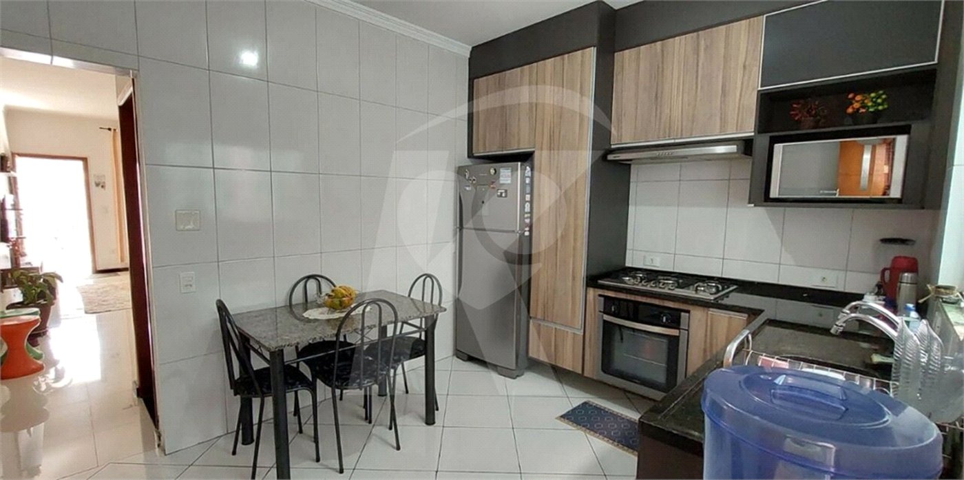 Sobrado à venda com 3 suítes em Parada Inglesa, São Paulo, SP