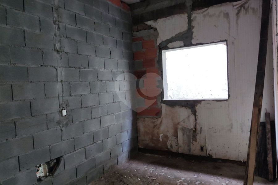 Sobrado à venda com 4 quartos, sendo 2 suítes, em Tremembé, São Paulo, SP