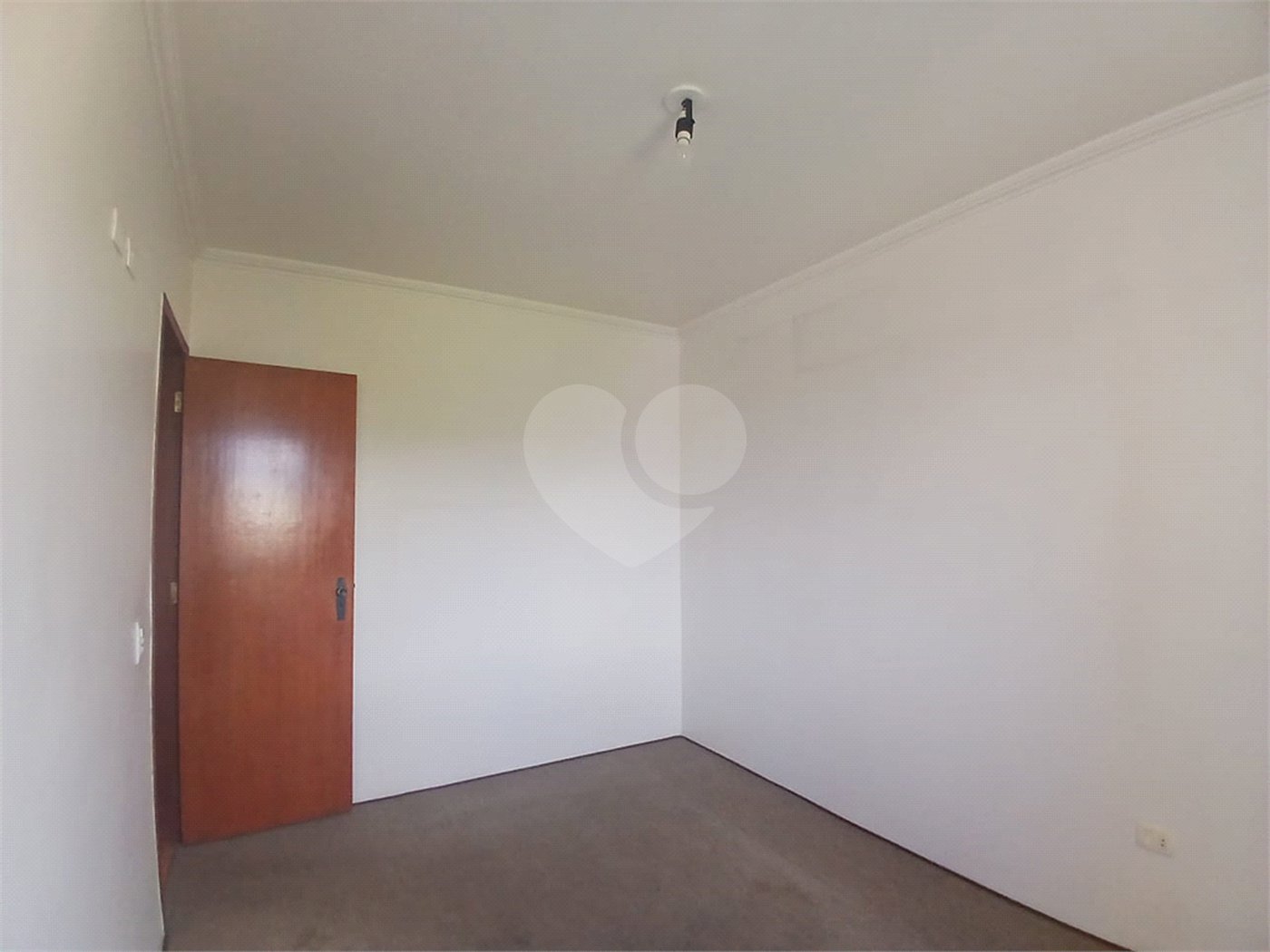 Apartamento à venda ou para alugar com 3 quartos, sendo 1 suíte,  em Jardim Flórida, São Roque, SP