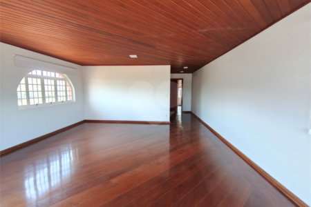 Casa à venda ou para alugar com 3 suítes no condomínio Estância Marambaia, Vinhedo - SP