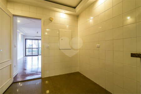 Apartamento à venda com 4 quartos, sendo 3 suítes, em Brooklin Paulista, São Paulo, SP