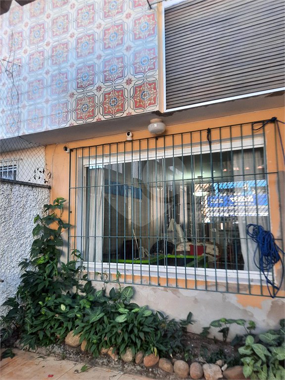 Sobrado à venda com 3 quartos, sendo 1 suíte,  em Interlagos, São Paulo, SP