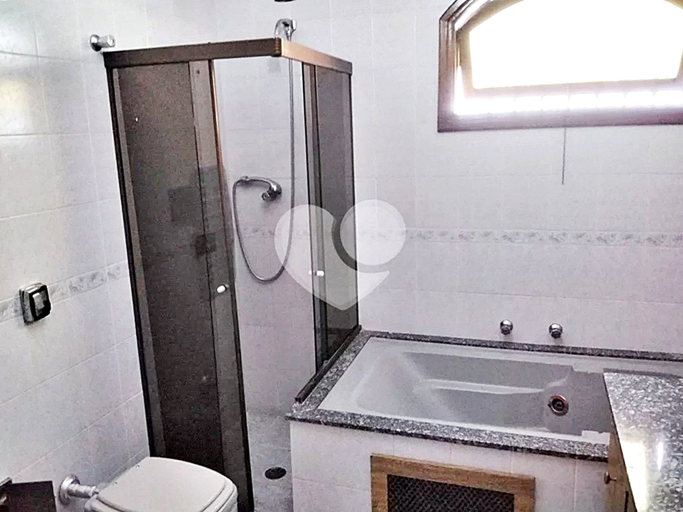 Sobrado à venda com 4 quartos, sendo 2 suítes, em Jardim São Bento, São Paulo, SP