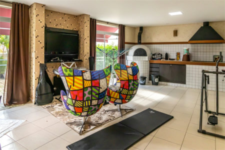 Casa à venda com 3 suítes no condomínio Solares de Bragança, São Paulo - SP