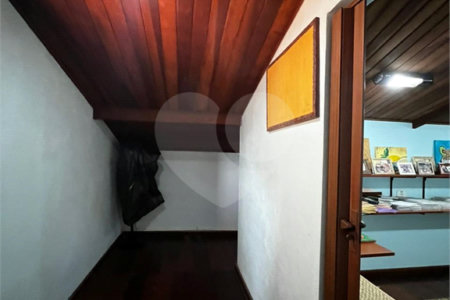 Sobrado à venda com 3 quartos, sendo 2 suítes,  em Alto Ipiranga, Mogi das Cruzes, SP