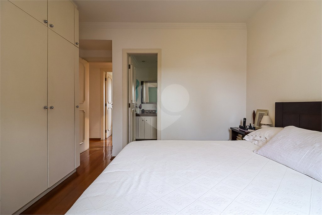 Apartamento à venda com 4 quartos, sendo 2 suítes, em Vila Morumbi, São Paulo, SP