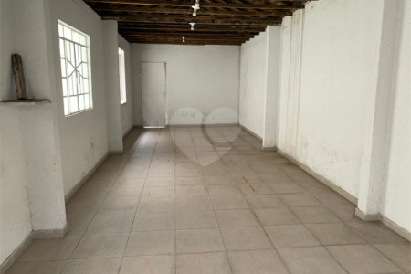 Casa à venda com 4 quartos em Vila Ipojuca, São Paulo, SP