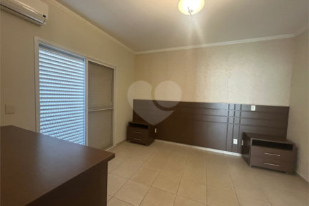 Casa à venda com 4 quartos, sendo 1 suíte,  no condomínio Lago da Boa Vista, Sorocaba - SP
