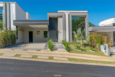 Casa à venda com 3 quartos, sendo 1 suíte, no condomínio Residencial London Park, Indaiatuba - SP