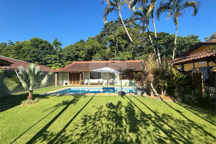 Casa à venda com 3 quartos, sendo 2 suítes,  em Boracéia, São Sebastião, SP