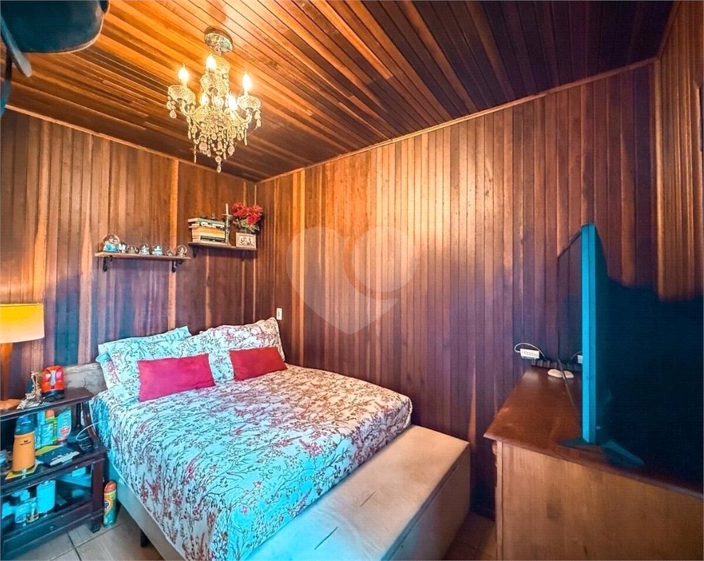 Casa à venda com 3 quartos, sendo 1 suíte,  em Chácara São João, Carapicuíba, SP