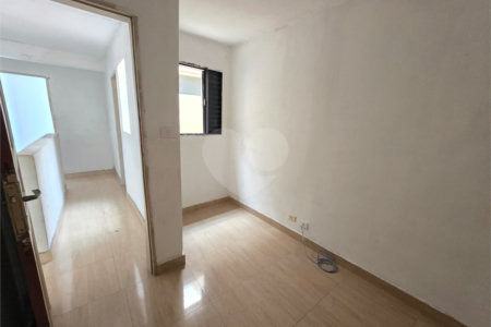 Sobrado à venda com 3 quartos em Jardim Ivana, São Paulo, SP