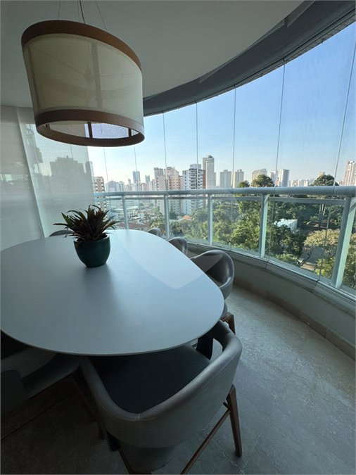 Apartamento à venda com 3 suítes em Jardim Anália Franco, São Paulo, SP