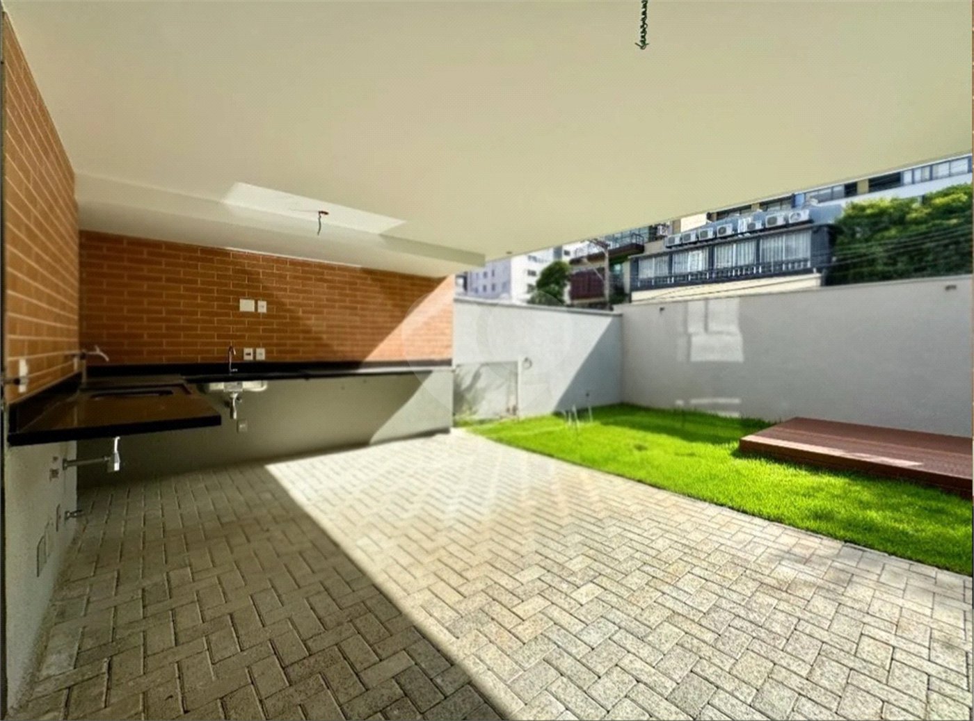 Casa à venda com 3 quartos, sendo 1 suíte, no condomínio : Cube XL Vila Madalena, São Paulo - SP