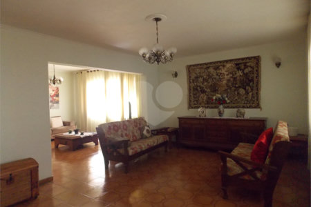 Casa à venda ou para alugar com 5 quartos, sendo 3 suítes,  no Centro, Atibaia, SP