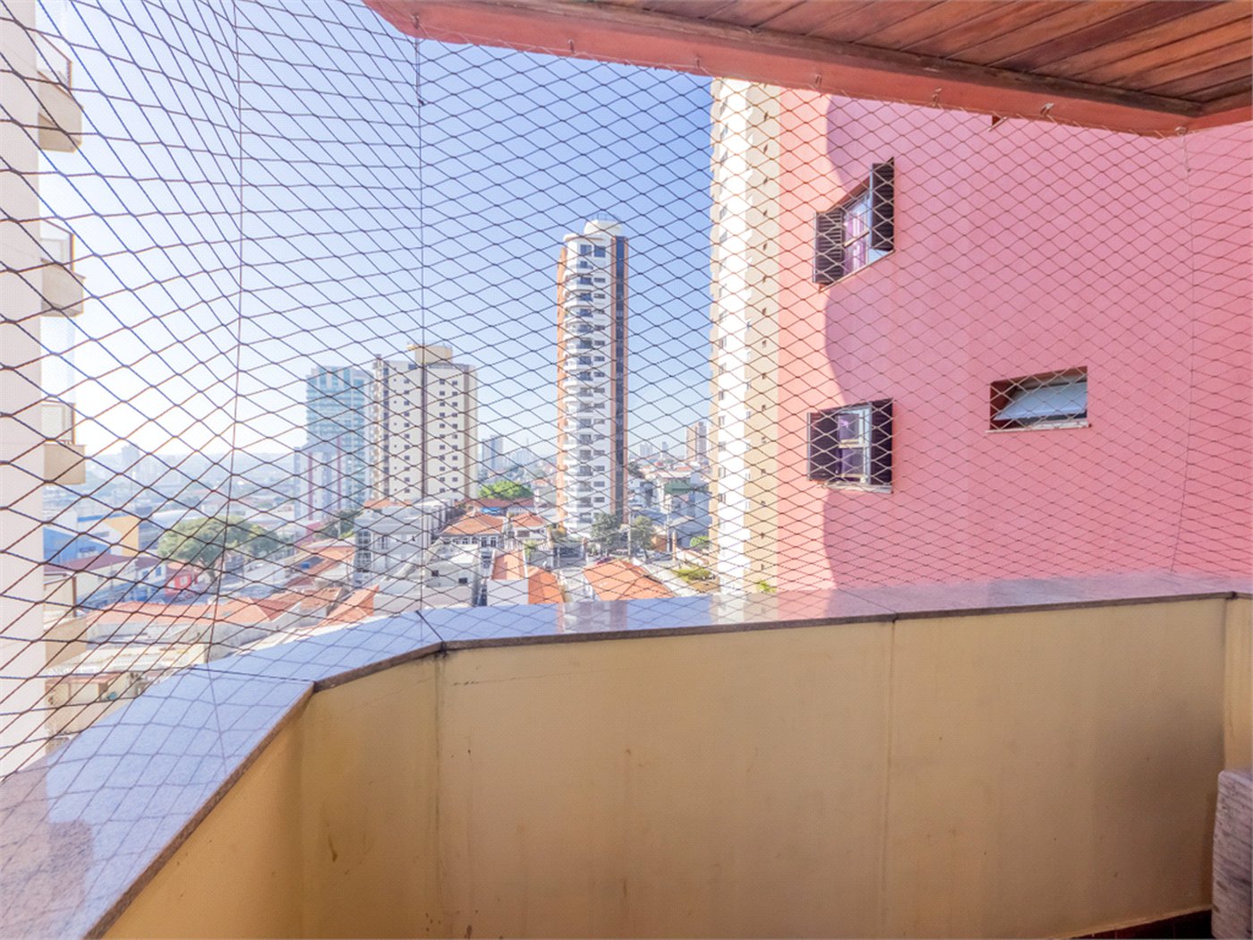 Apartamento à venda com 3 quartos, sendo 1 suíte, em Vila Carrão, São Paulo, SP