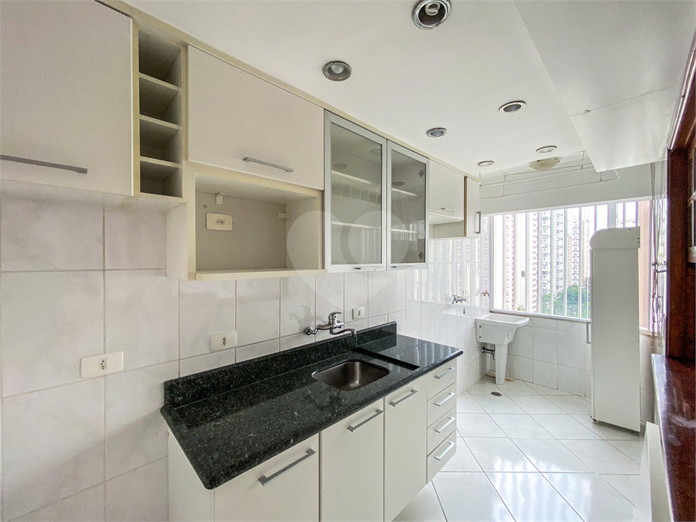 Apartamento à venda com 2 suítes em Indianópolis, São Paulo, SP