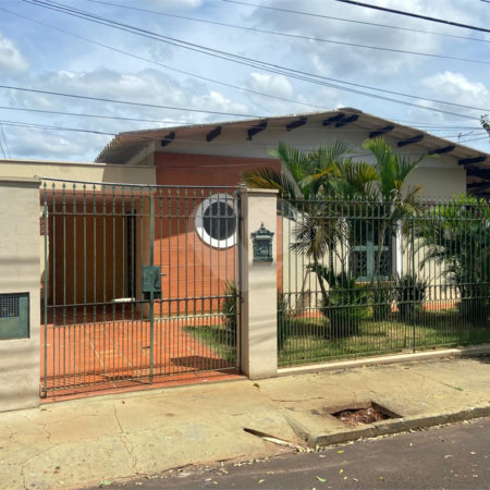 Casa à venda com 3 quartos em Jardim do Carmo, Araraquara, SP