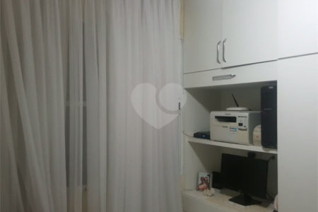 Sobrado à venda com 3 quartos, sendo 1 suíte,  em Parque Vitória, São Paulo, SP